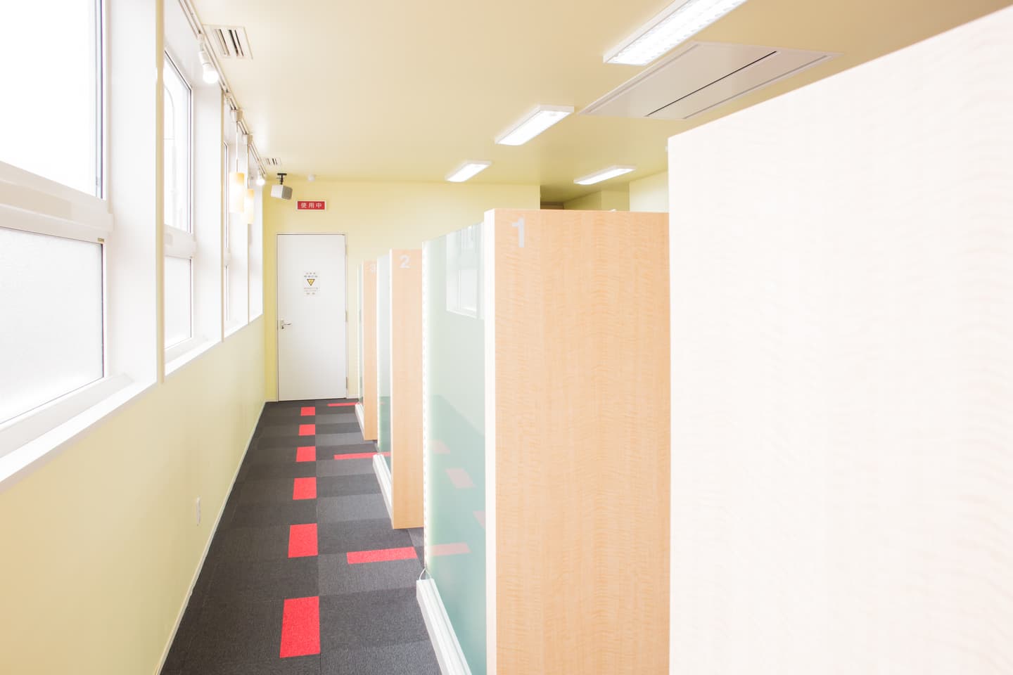 J.FUKUDA DENTAL CLINIC 内装画像