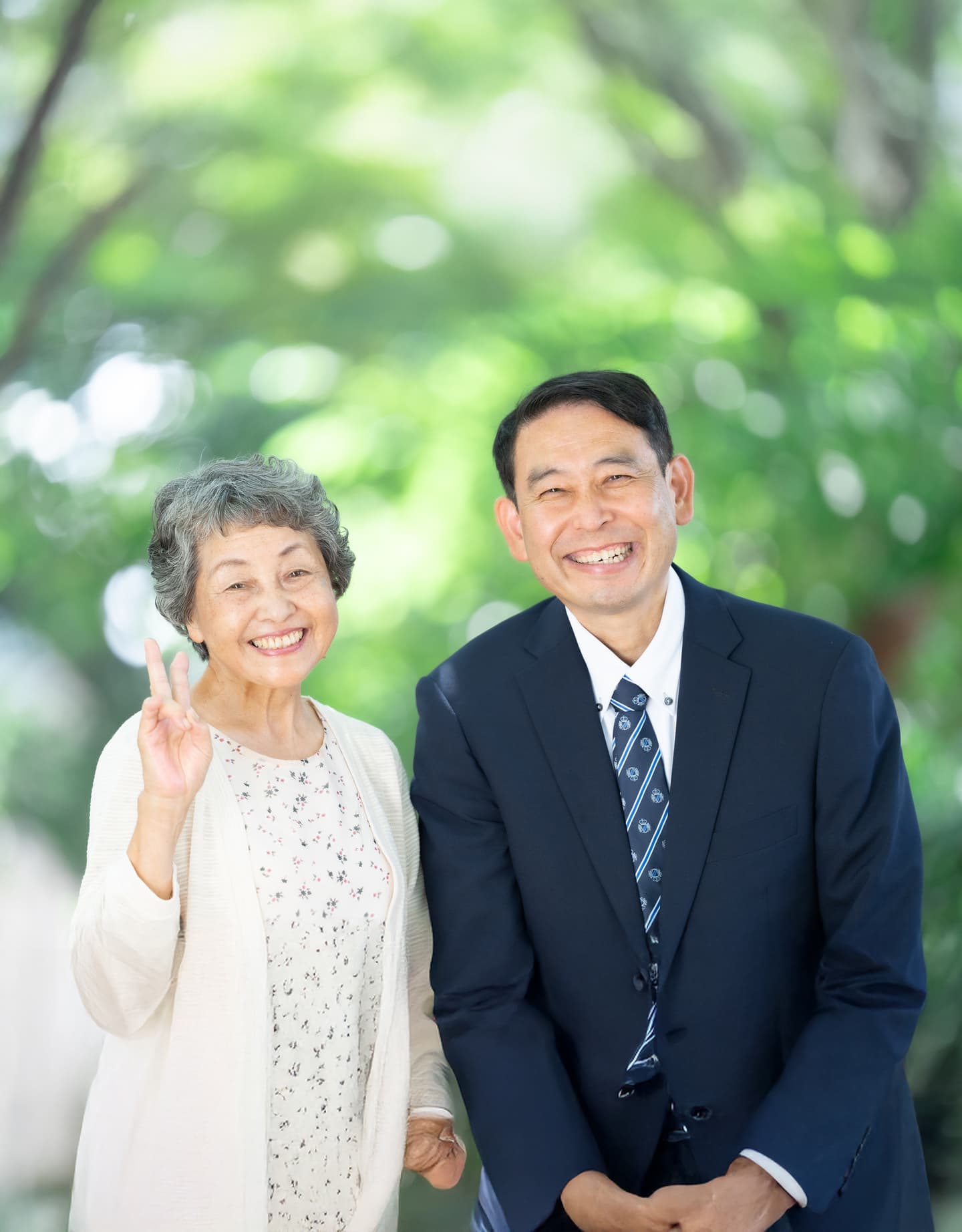 シニア夫婦の画像