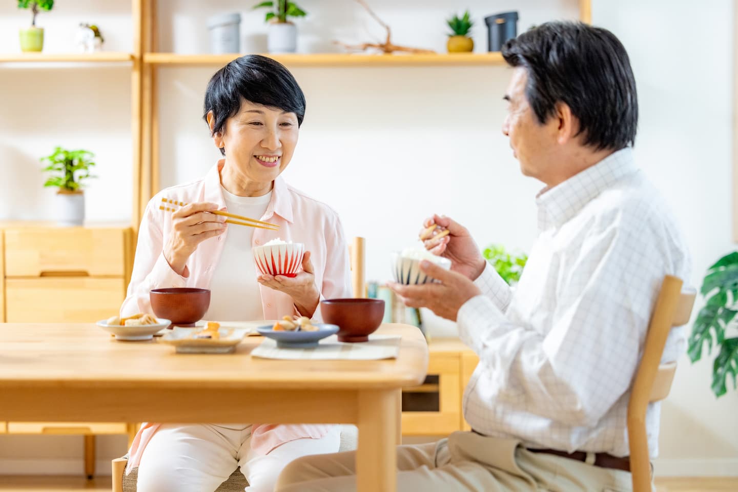 シニア夫婦の画像